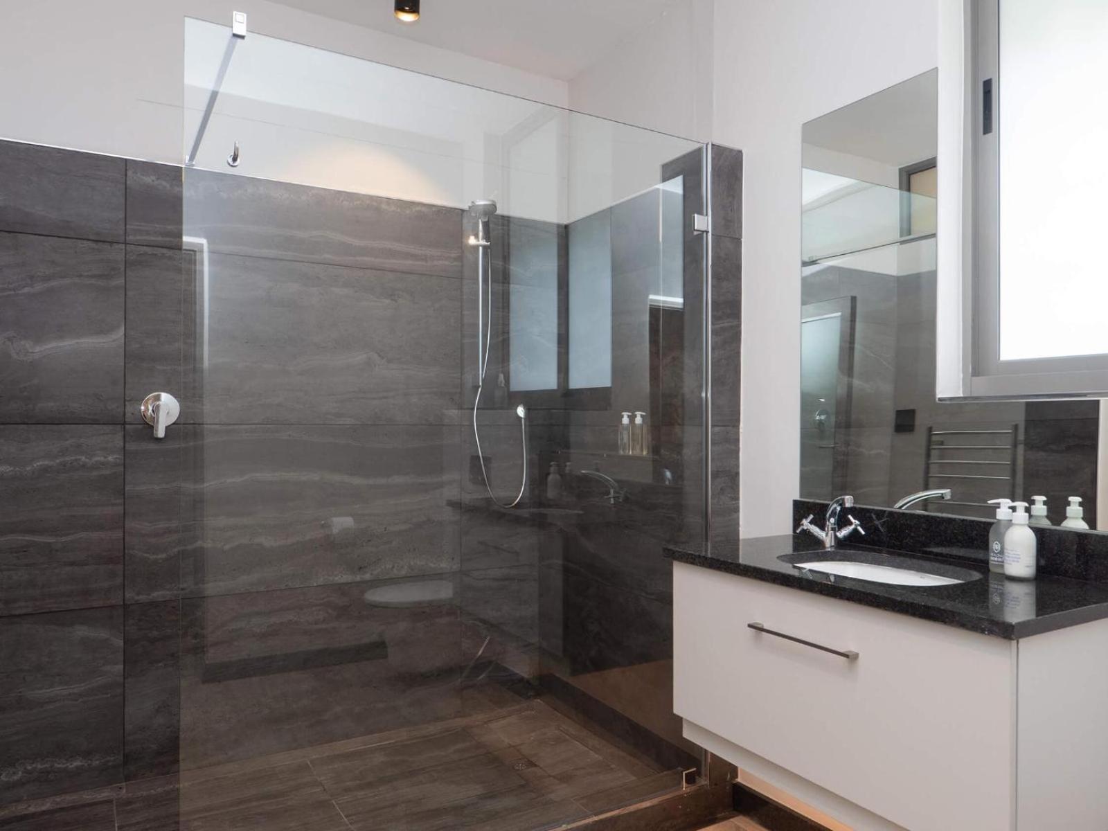 Hamilton House Aparthotel วิลเดอร์เนส ห้อง รูปภาพ